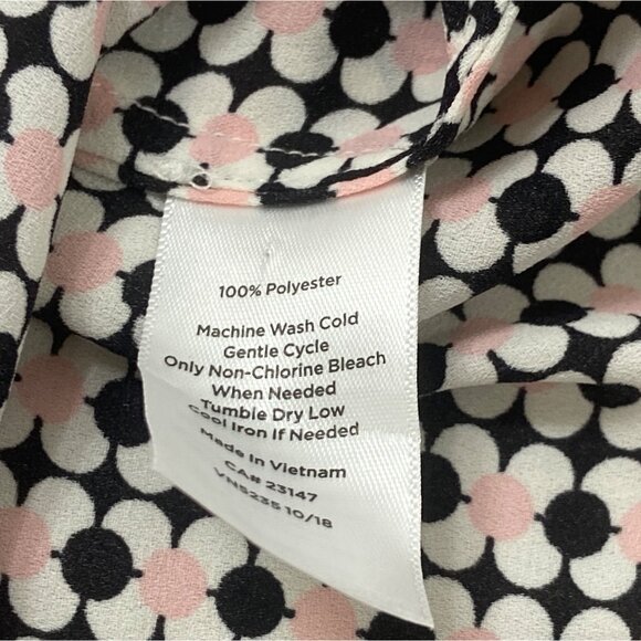 Talbots Women's Sleeveless Blouse With Ruffle Neck & Geometric Pattern Sz M - Picture 6 of 7